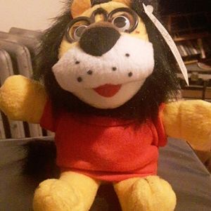 Hubert lion plush